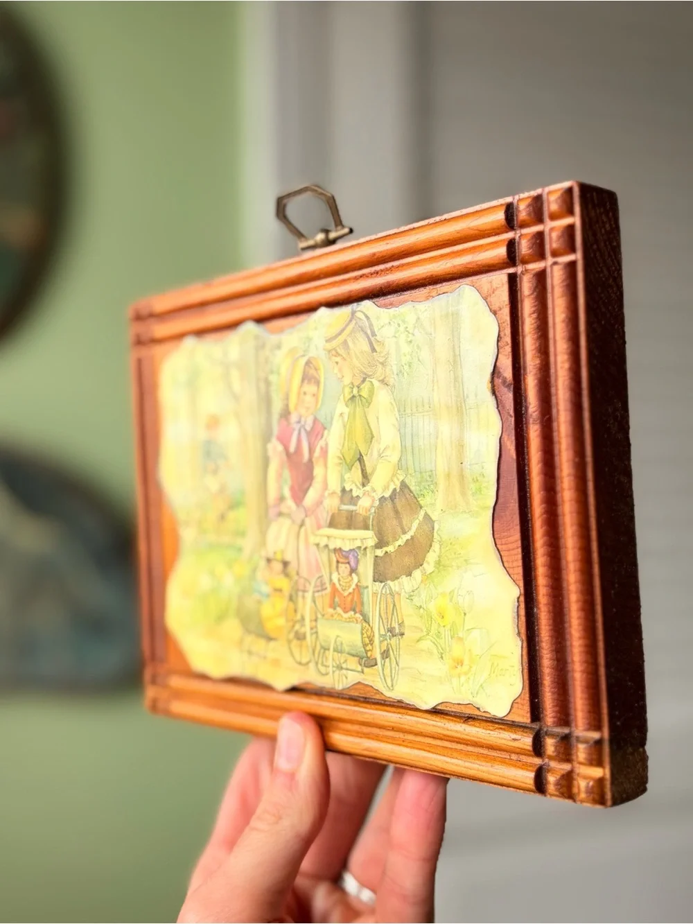 N/A charming wooden